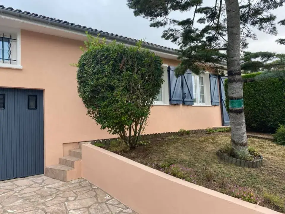Ravalement de murs & boiseries